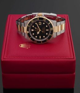 Submariner Date 16613 Black Superluminova